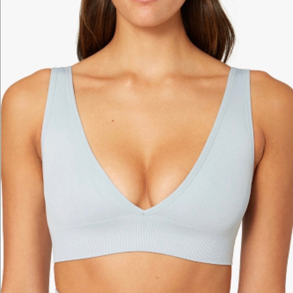 NWT WeWoreWhat Pearl Blue V-Neck Sports Bra